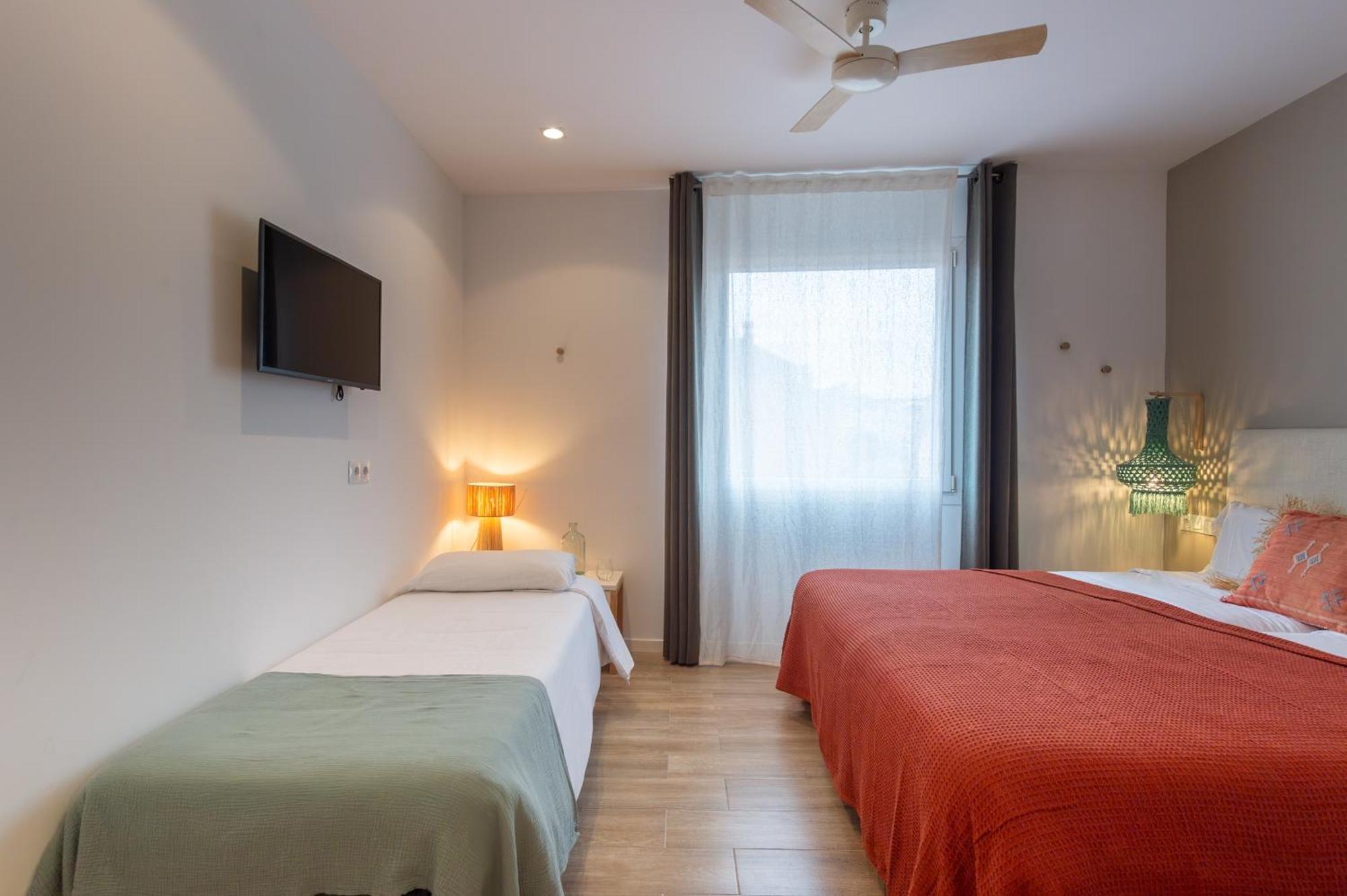 Hostal Boutique Es Portalet Sant Feliu de Guíxols Oda fotoğraf